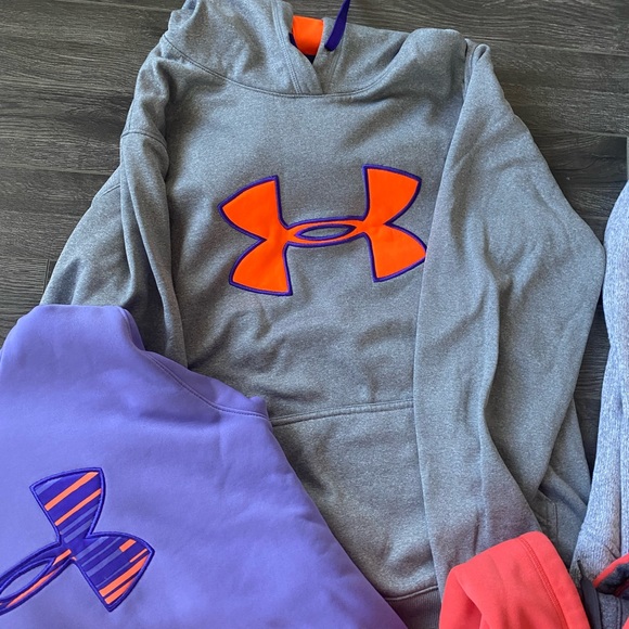 LOT of UA Hoodies - Picture 6 of 6